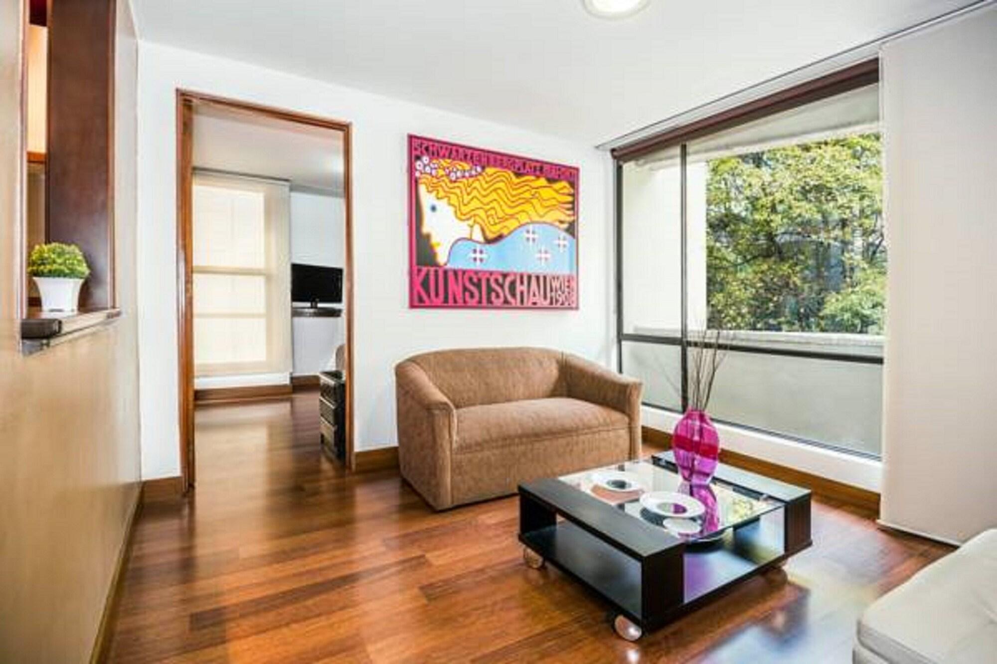 Lloyds Apartasuites Parque 93 Bogotá Zewnętrze zdjęcie