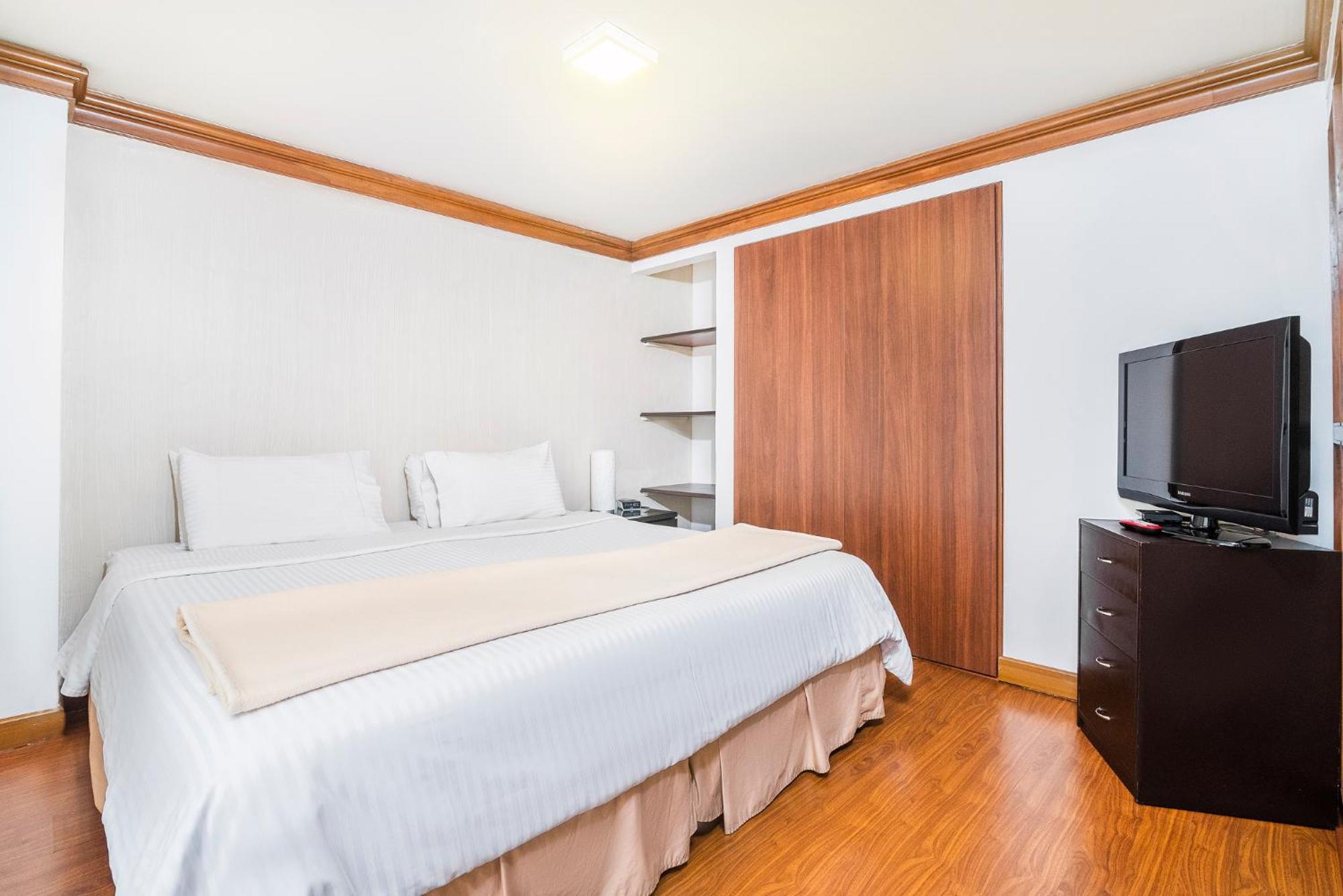 Lloyds Apartasuites Parque 93 Bogotá Zewnętrze zdjęcie