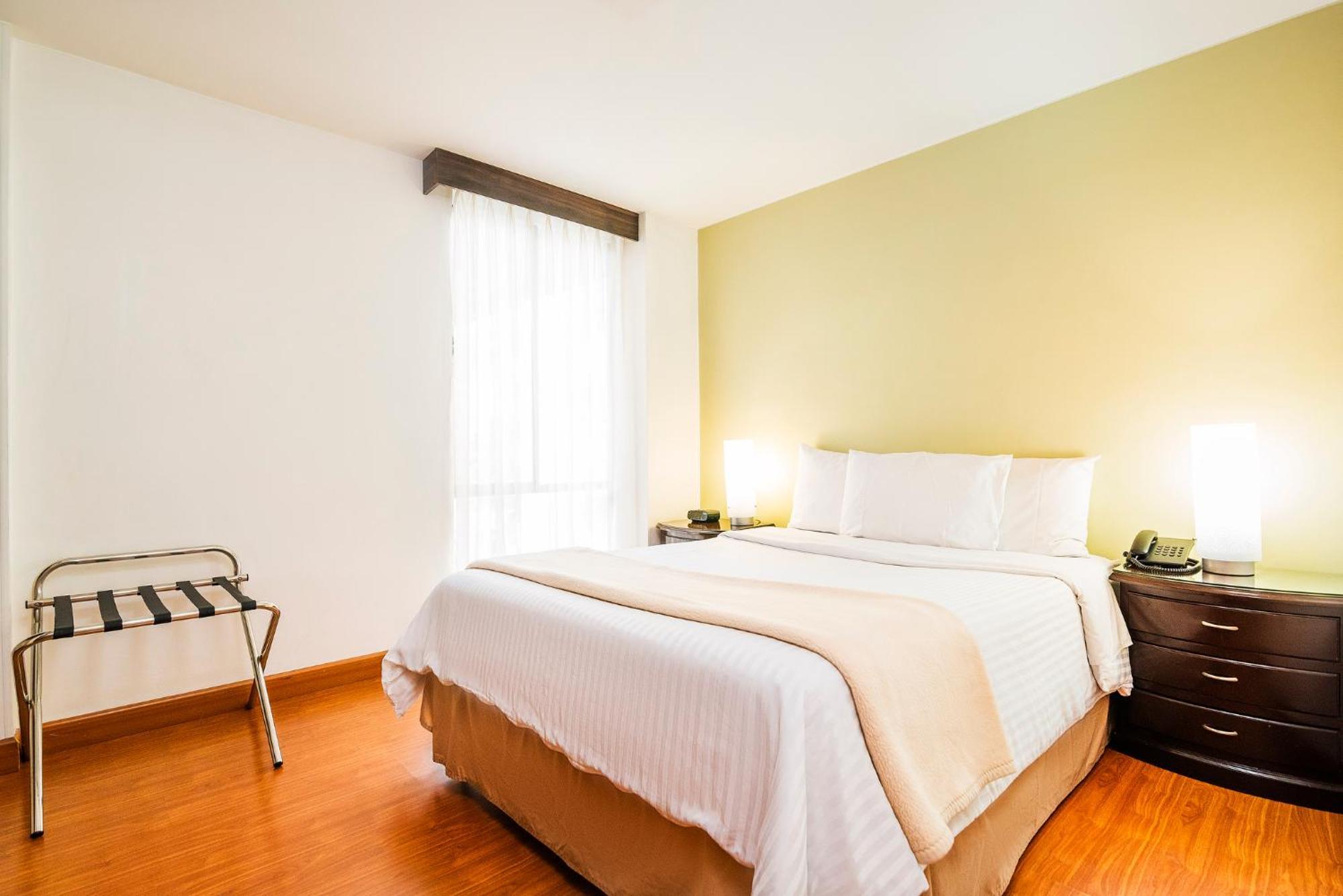 Lloyds Apartasuites Parque 93 Bogotá Zewnętrze zdjęcie