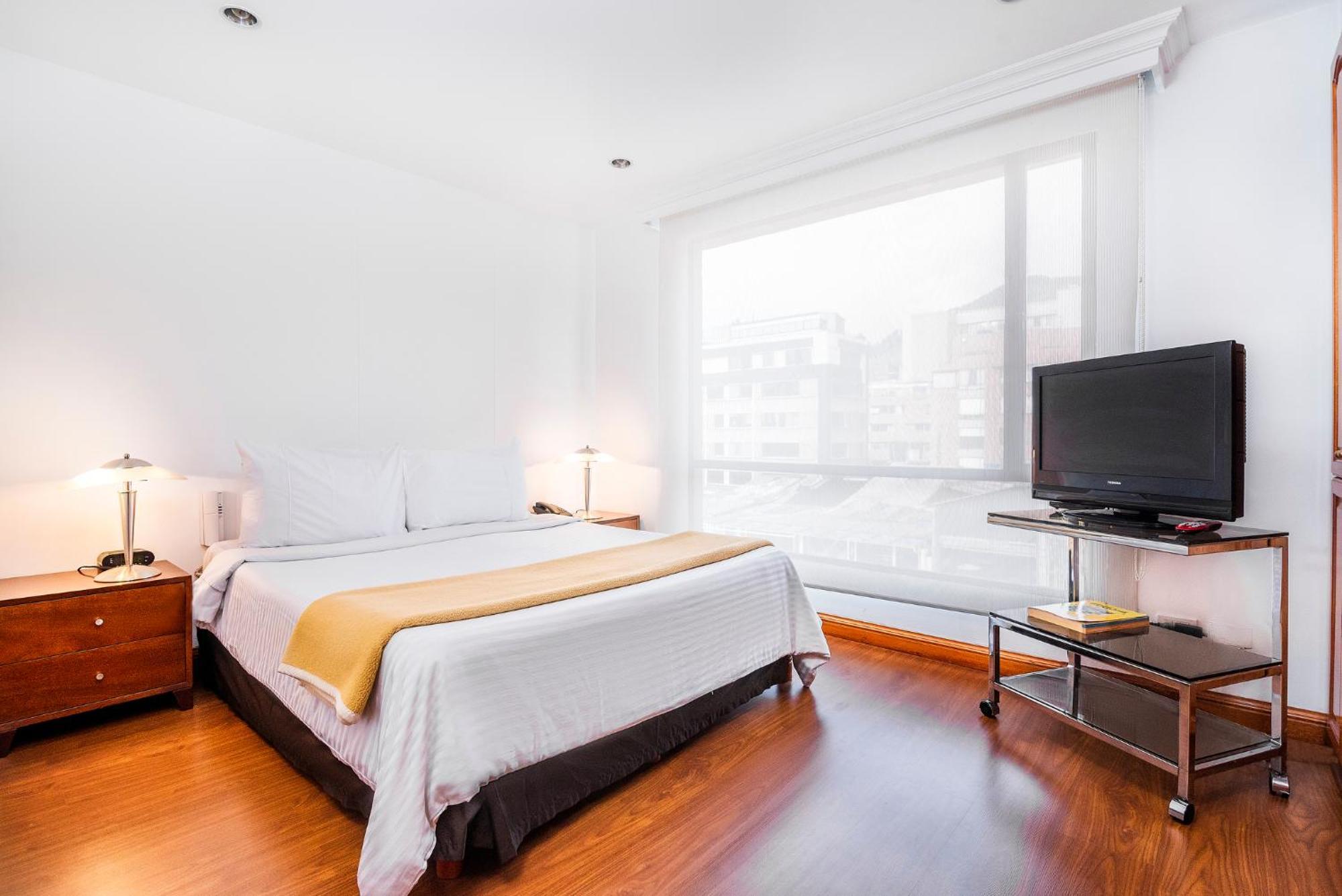 Lloyds Apartasuites Parque 93 Bogotá Zewnętrze zdjęcie
