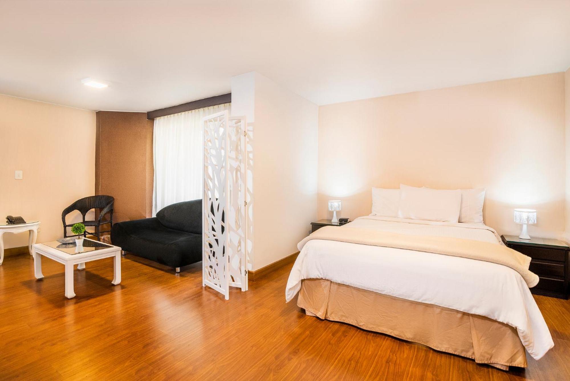 Lloyds Apartasuites Parque 93 Bogotá Zewnętrze zdjęcie